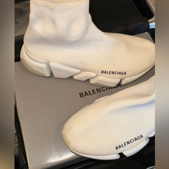 WOMEN'S BALENCIAGA SPEED 2.0 RECYCLED KNIT SNEAKER IN White - Picture 6 of 8